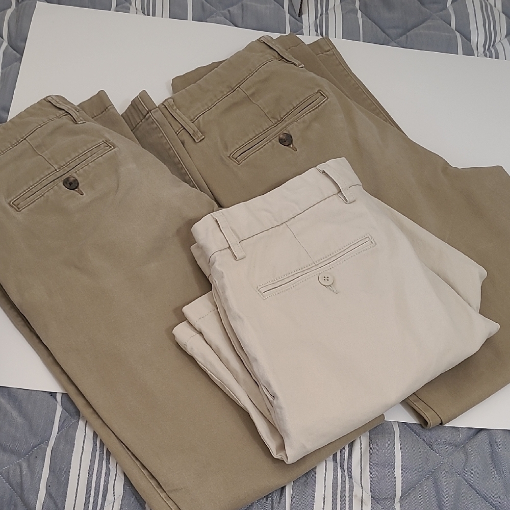 Goodfellow & Co Men's Khaki and Cream Chinos 33*32 Old navy Shorts 33